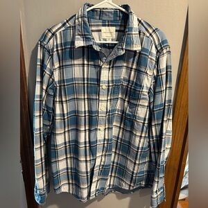 American Eagle super soft plaid button up shirt